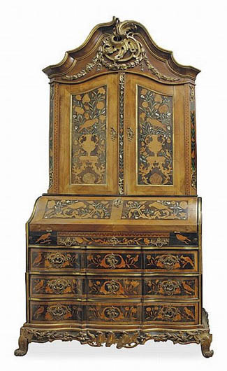 The highest price in sale was achieved for an 18th century Danish gilt metal mounted walnut, marquetry and parcel gilt bureau attributed to Matthias Ortmann, Copenhagen, which sold for $50,000 hammer ($60,000 IBP).