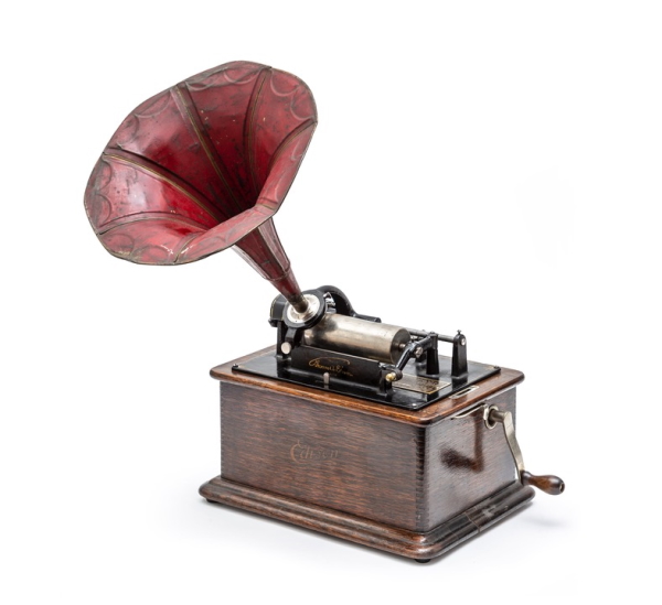 The collection is from a single deceased estate and features items like a Model C Edison Standard phonograph complete with key and horn and its original oak domed top case (above). 