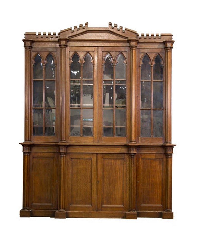 Scammell Auctions will offer an important Australian Colonial breakfront bookcase in their sale in Adelaide on 27 November, 2017.
